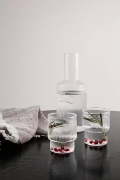 Ferm LIVING Ripple Glas 4er Pack -Ferm Living 28072 01 10 EnvironmentImage 06f2b48de2 scaled
