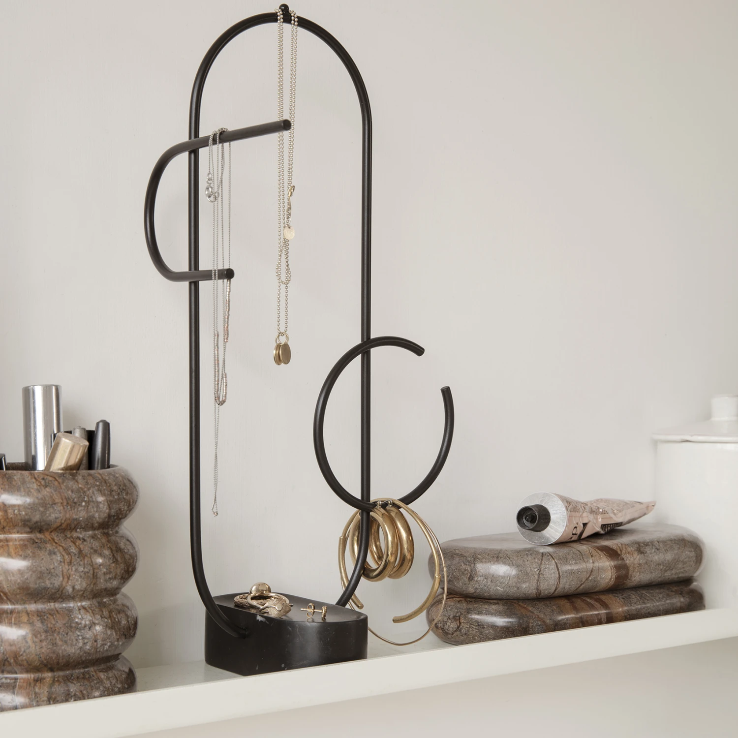 Ferm LIVING Bendum Zahnbürstenbecher 2 Ferm LIVING Bendum Zahnbürstenbecher – Bild 2