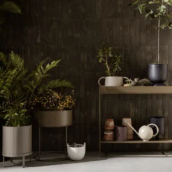 Ferm LIVING Bau Topf Groß Ø28 Cm -Ferm Living 500814 01 11 EnvironmentImage dfe8a8cb7c scaled