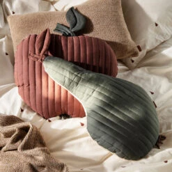 Ferm LIVING Pear Kissen 33 X 59cm -Ferm Living 502822 01 4 EnvironmentImage 048d108b48