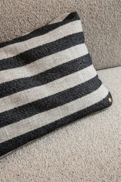 Ferm LIVING Clean Kissen Louisiana 40 X 60cm -Ferm Living 514437 01 4 EnvironmentImage a4e18b518f scaled