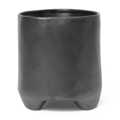 Ferm LIVING Esca Blumentopf Black