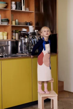 Ferm LIVING Elephant Kinderschürze -Ferm Living 574329 01 40 EnvironmentImage b3a5fb32a5 scaled