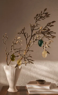 Ferm LIVING Glass Easter Eggs 4er Pack -Ferm Living 577615 01 40 EnvironmentImage 465fd9b227 scaled