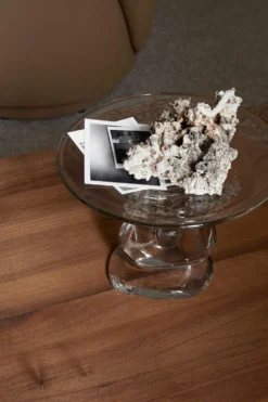 Ferm LIVING Damo Glass Centerpiece Teller 5 Ferm LIVING Damo Glass Centerpiece Teller -Ferm Living 579347 01 40 EnvironmentImage 9a3d668af3 scaled