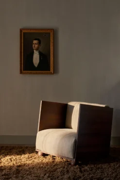 Ferm LIVING Rum Loungesessel Rich Linen -Ferm Living 579916 01 40 EnvironmentImage 20b85cf1da scaled