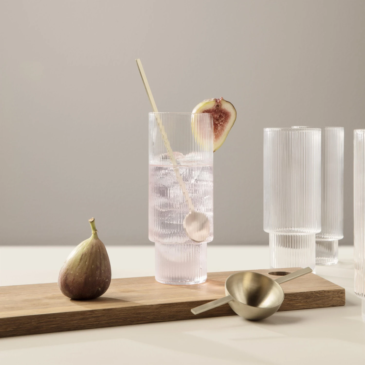 Ferm LIVING Ripple Longdrink-Glas 4er Pack 4 Ferm LIVING Ripple Longdrink-Glas 4er Pack – Bild 4